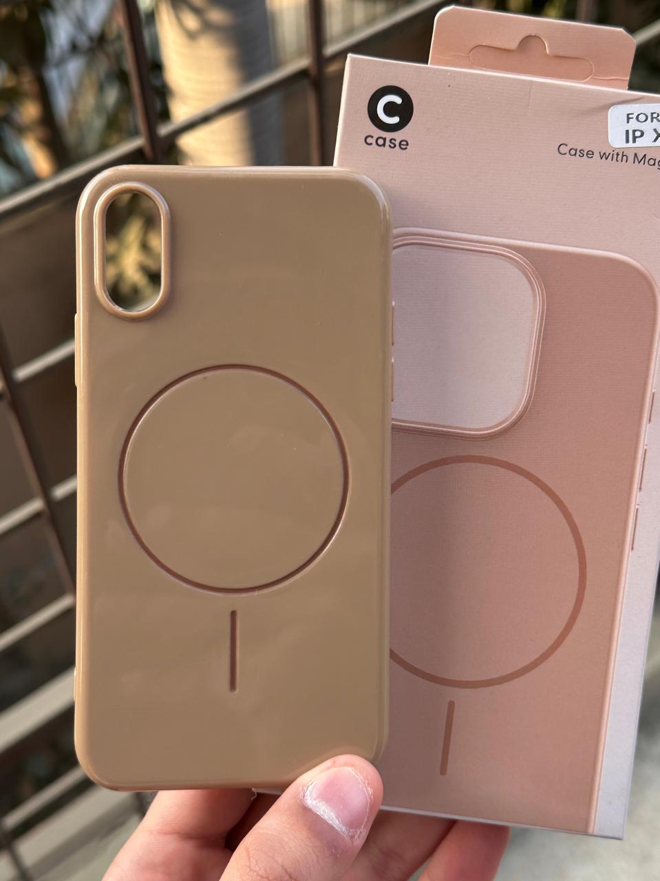 iPhone "X/XS" Beats Premium MagSafe Case - Gold Main image