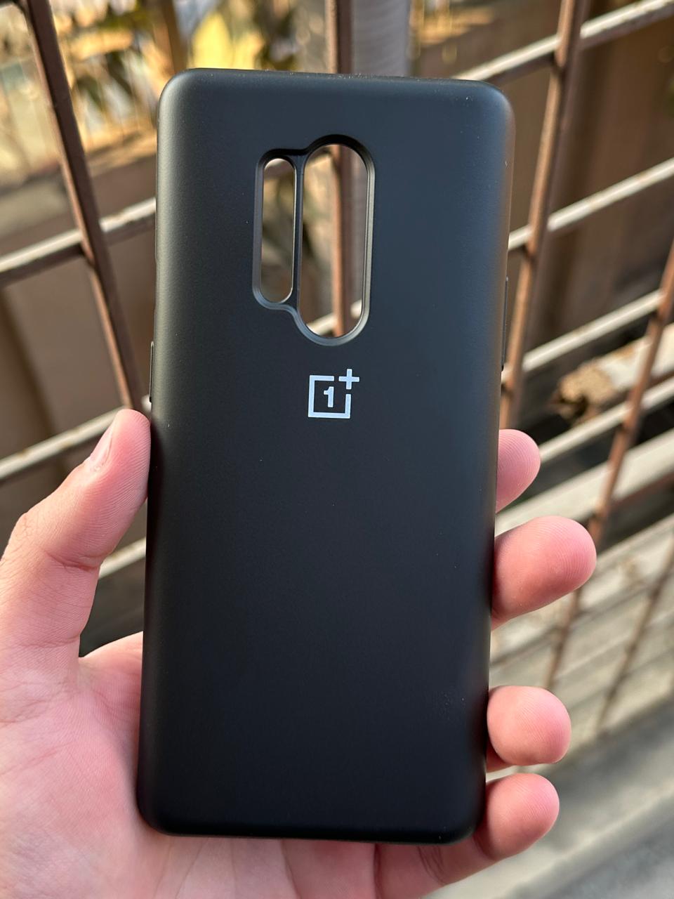 OnePlus "8 Pro" Premium Official Silicone Case - Black