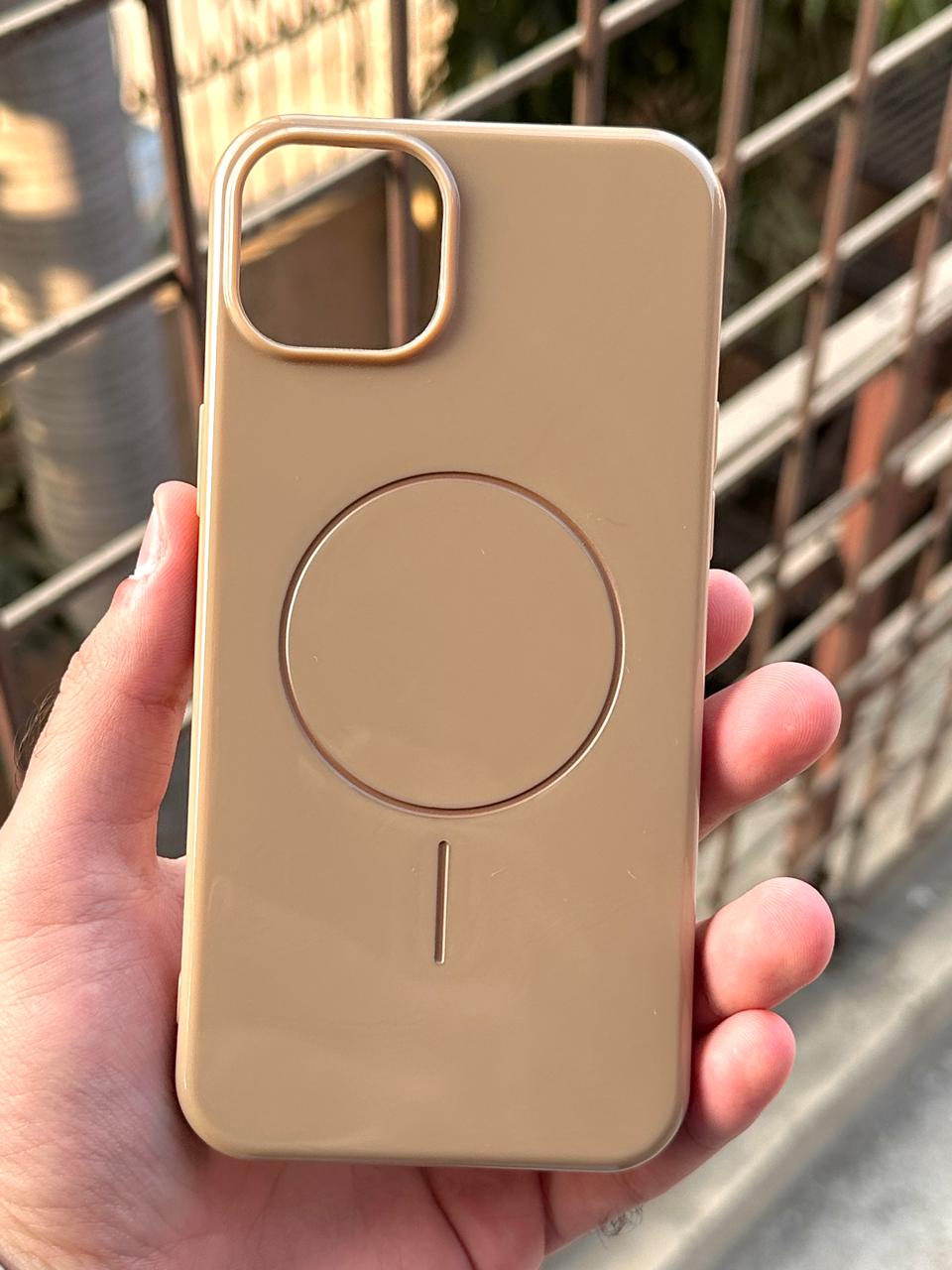 iPhone "14 Plus" Beats Premium MagSafe Case - Gold Secondary image