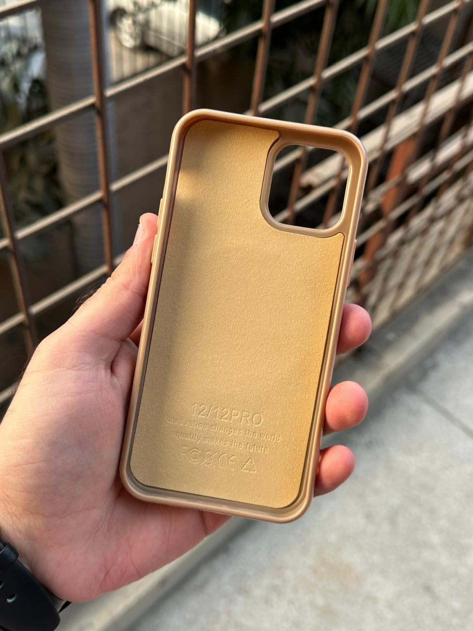 iPhone "12/12 Pro" Beats Premium MagSafe Case - Gold