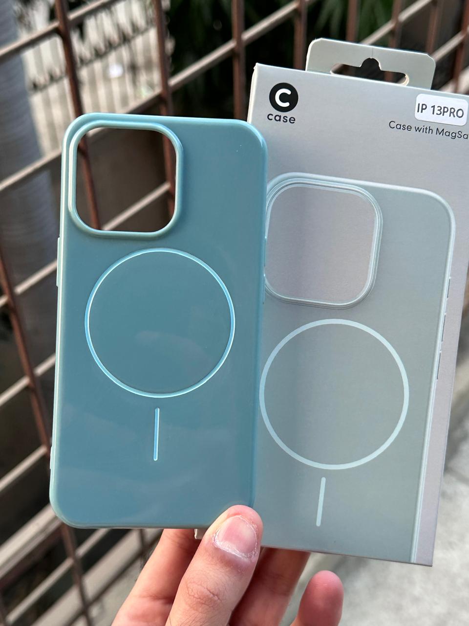 iPhone "13 Pro" Beats Premium MagSafe Case - Riptide Blue Main image