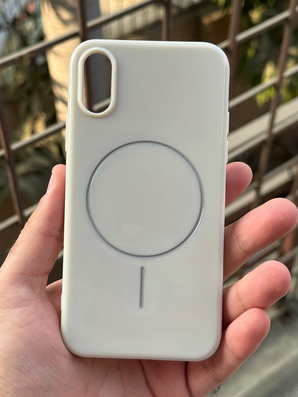 iPhone "X/XS" Beats Premium MagSafe Case - Summit Stone Secondary image