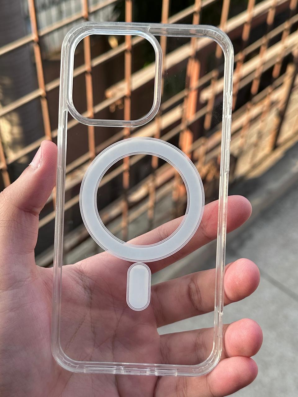 iPhone "15 Pro Max" BERLIA Premium MagSafe Transparent Case